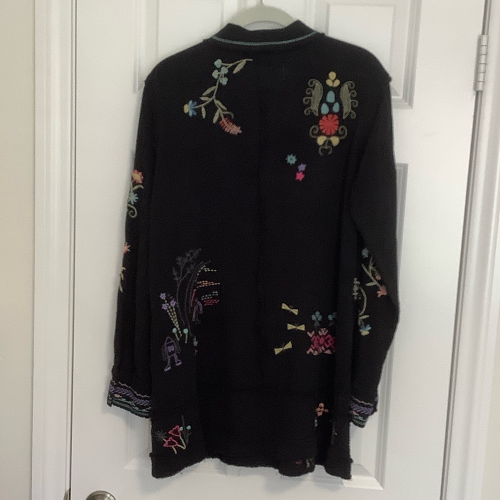 Johnny Was Black Embroidered Tunic size L - Picture 3 of 7